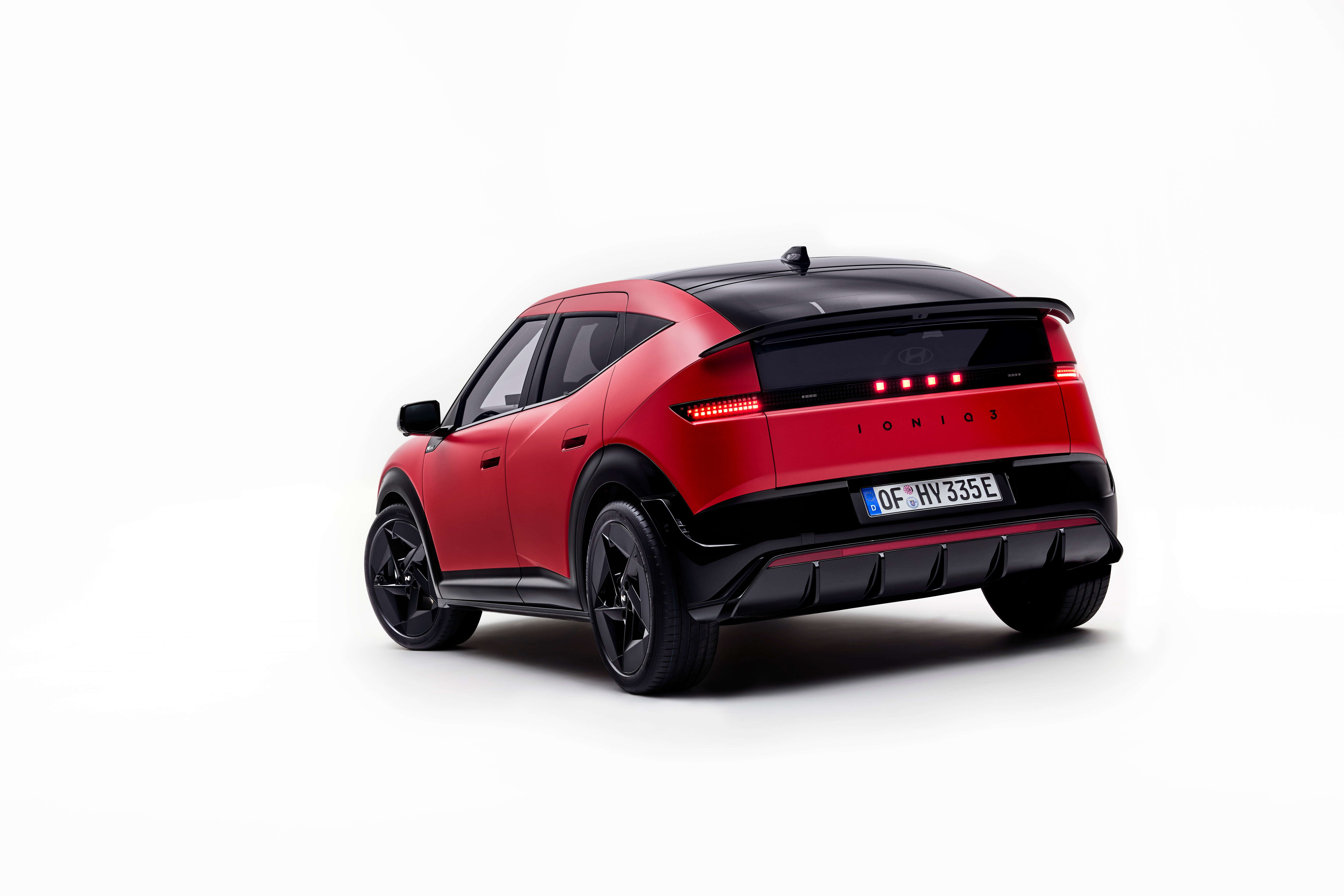 Hyundai Motor Europe представляє IONIQ 3: Aero Hatch нового покоління, що піднімає на новий рівень технології електроавтомобілів задля простоти, місткості та інтуїтивності водіння | Хюндай Мотор - фото 10